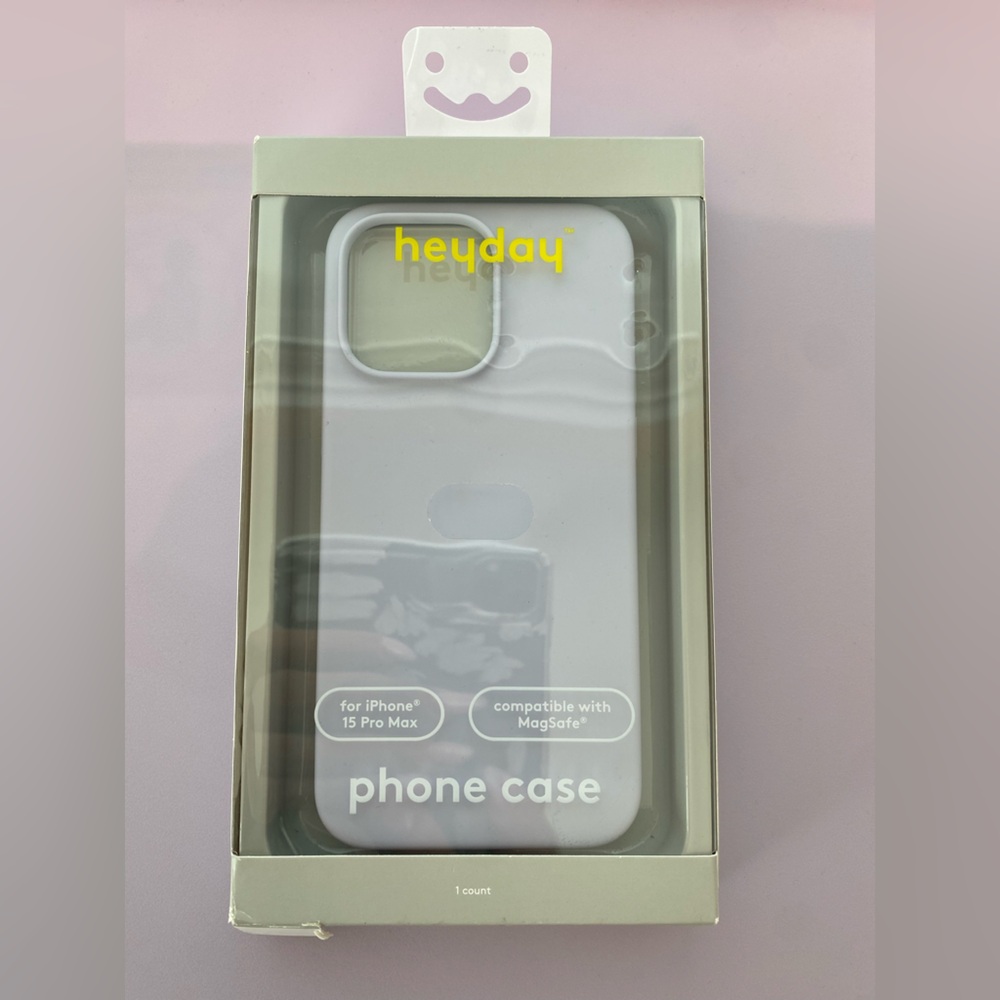 Heyday Light Gray iPhone 15 Pro Max Case